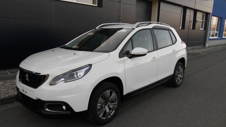 Peugeot 2008, Active 1.2 PureTech 110 S&S MAN6, barva bílá