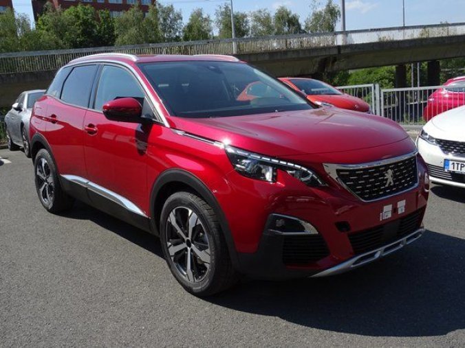 Peugeot 3008, ALLURE 1.2 PureTech 130k S&S MAN6, barva červená