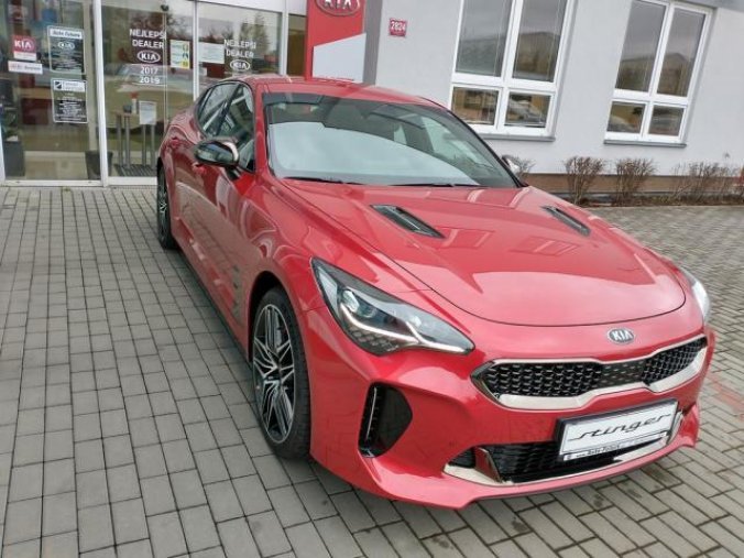 Kia Stinger, 3.3 V6 T-GDi 4x4 8A/T GT MY21, barva červená