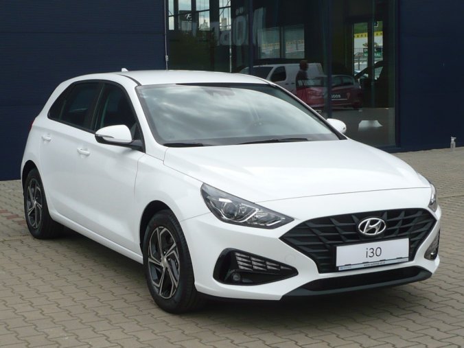 Hyundai i30, 1,5i CVVT 81 kW (95 NAT) 6 st. man, barva bílá