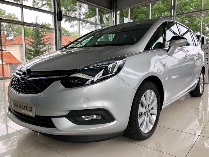 Opel Zafira, "Plus" 1,6Turbo 136koní + ZP, barva stříbrná