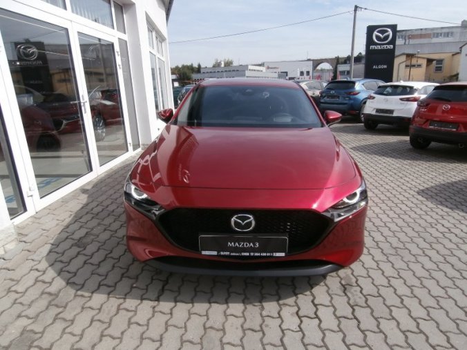 Mazda 3, 2.0i X 181 GT, barva červená