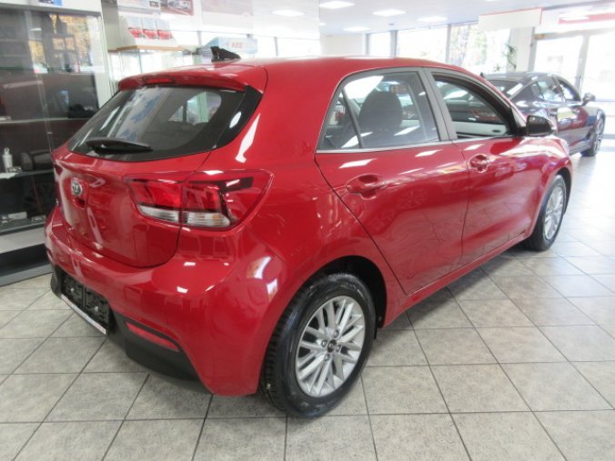 Kia Rio, 1.2 CVVT TOP, barva červená