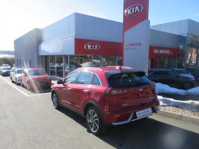 Kia Niro, 1.6 GDi 6 DCT HEV EXCLUSIVE, barva červená