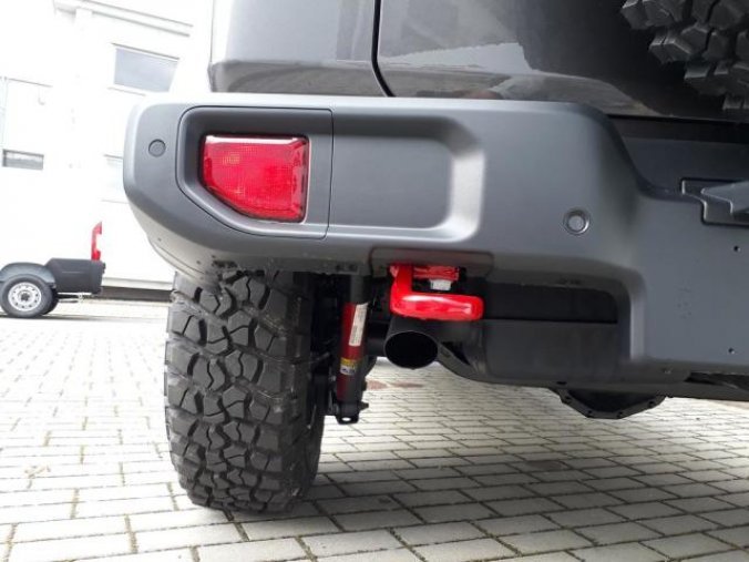 Jeep Wrangler, 2,0T 270 PS Rubicon Unlimited, barva šedá