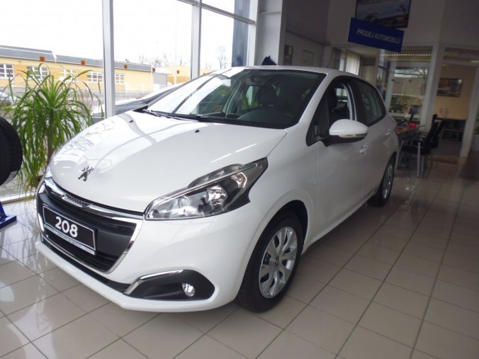 Peugeot 208, ACTIVE 1,2 82k + kožený volant + paket CITY (kamera+vyhřívaná sedadla), barva bílá