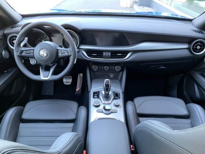 Alfa Romeo Stelvio, 2.0 Turbo 280k Q4 VELOCE, barva modrá