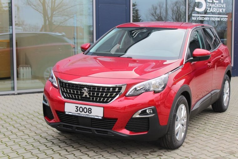 Peugeot 3008, ACTIVE 1.2 96kW, barva červená