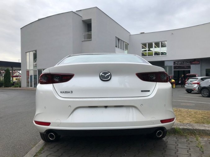 Mazda 3, 2.0i G 122K, barva bílá