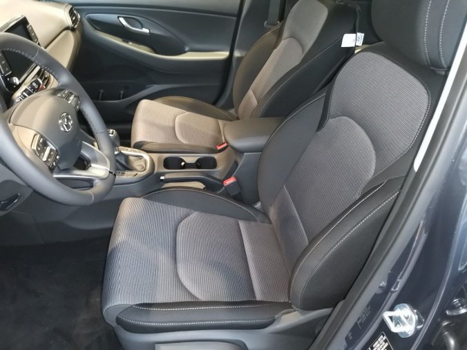 Hyundai i30, kombi, Nová kombi Comfort 1,0 T-GDI 88 kW, barva šedá