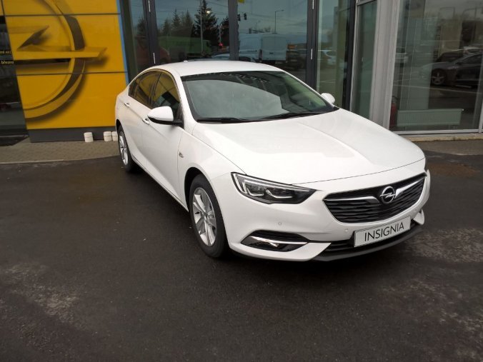 Opel Insignia, INNOVATION 2.0CDTI 125kW AT8, barva bílá