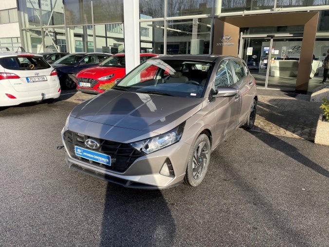 Hyundai i20, 1,2i 62 kW (95 NAT) 5 st. man, barva hnědá