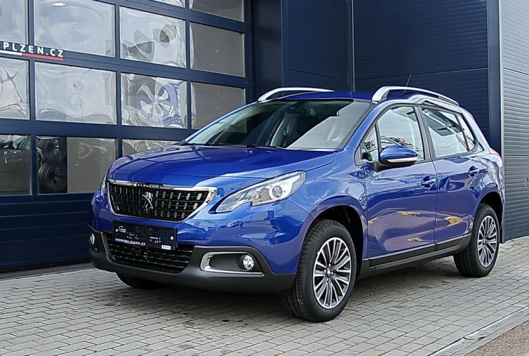 Peugeot 2008, Active PureTech, barva modrá