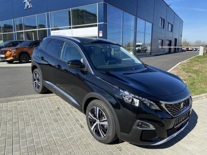 Peugeot 3008, ALLURE 1,2 PureTech 130k MAN6, barva černá