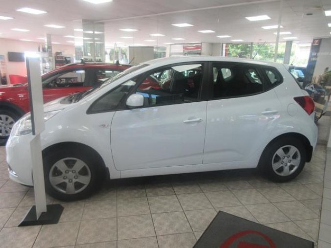 Kia Venga, 1.6 CVVT COOL, barva bílá