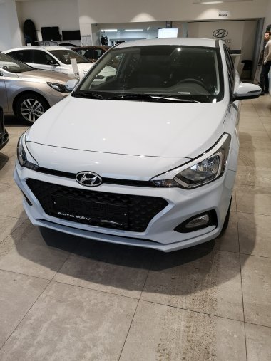 Hyundai i20, 1,25i 55 kW (95 NAT) 5 st. man, barva bílá