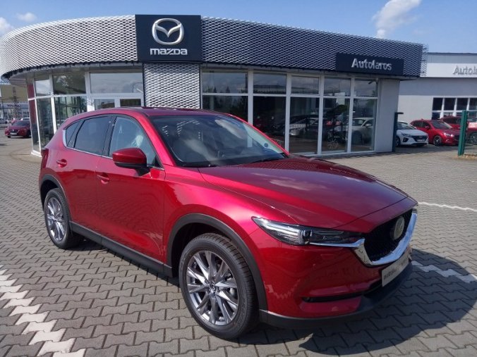 Mazda CX-5, SkyActiveG-194koní, barva červená