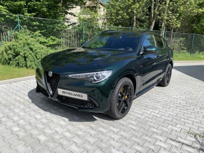 Alfa Romeo Stelvio, 2.0 Turbo 280k Q4 VELOCE, barva zelená