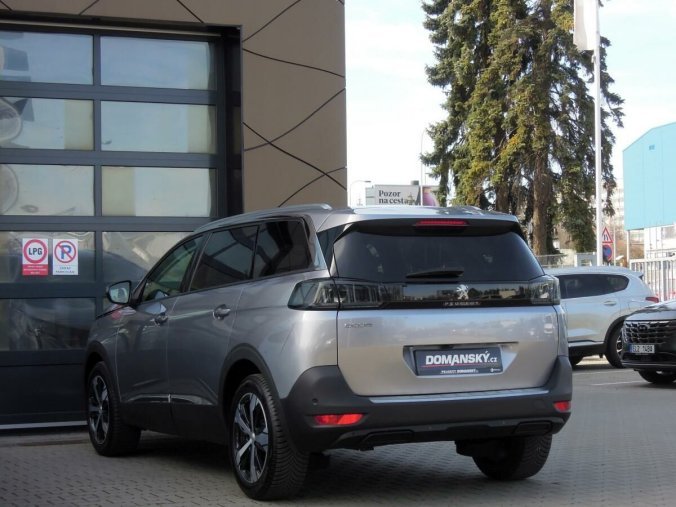 Peugeot 5008, Peugeot 5008 GT HYBRID 136 e-DCS6, barva šedá