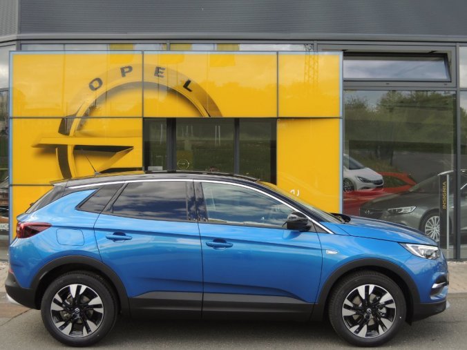 Opel Grandland X, INNOVATION 1.6T 133kW/180k AT8, barva modrá