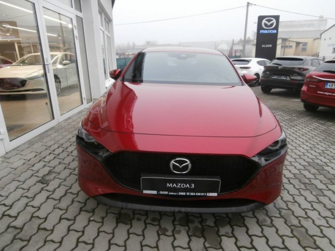 Mazda 3, Skyactiv GT 180, barva červená