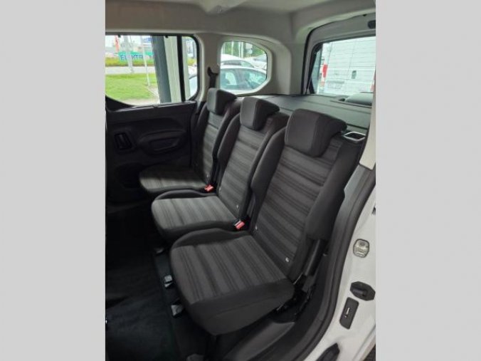 Opel Combo, Combi Elegance plus (96kW) MT6, barva bílá