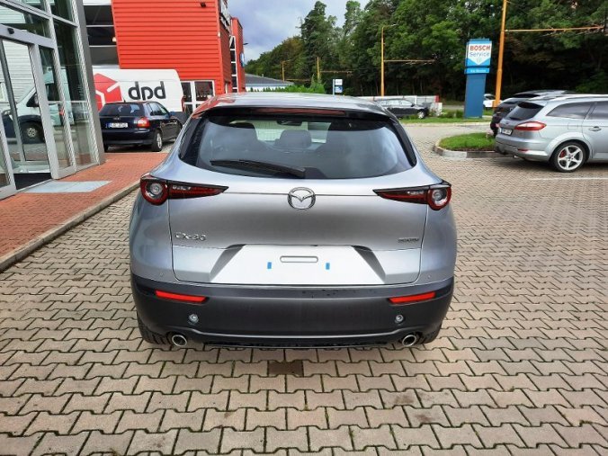 Mazda CX-30, SKYACTIV-G, barva stříbrná