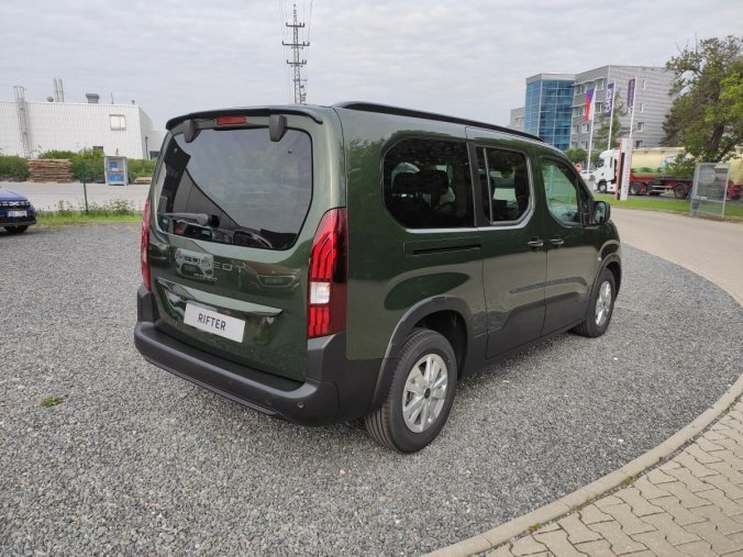 Peugeot Rifter, Peugeot Rifter ALLURE LONG 1.5 HDI 130kOSOBNÍ, barva zelená