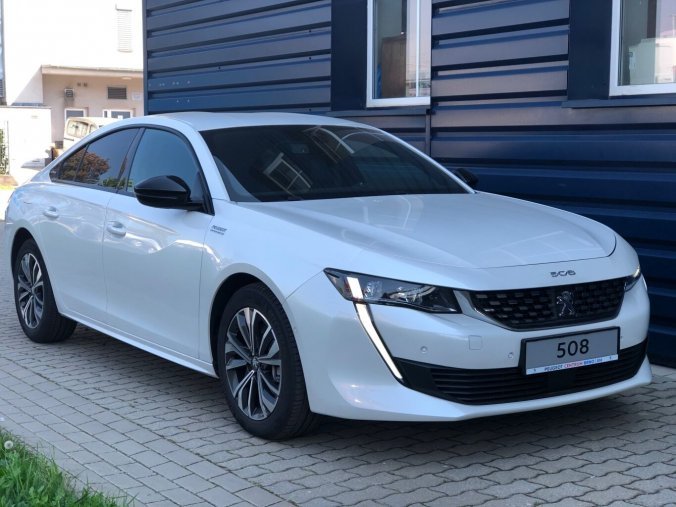 Peugeot 508, ALLURE PACK PureTech 180 EAT8 - 1233, barva bílá