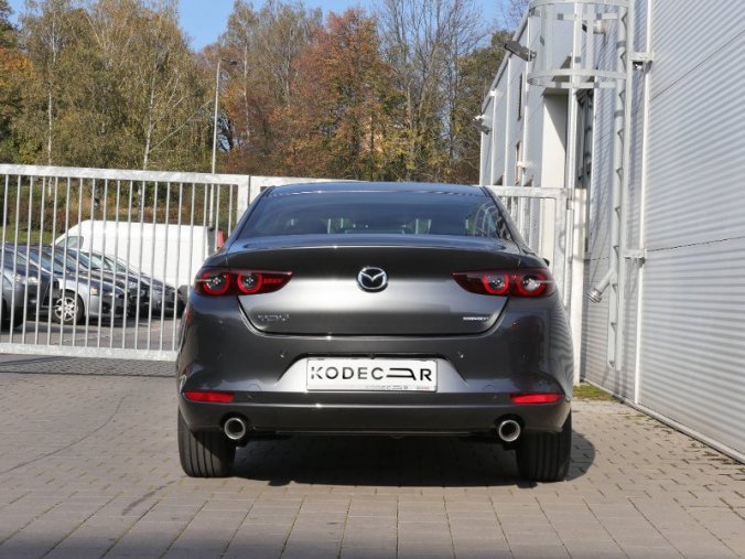 Mazda 3, 2,0 Skyactiv-X 132KW/180K 6MAN, barva šedá