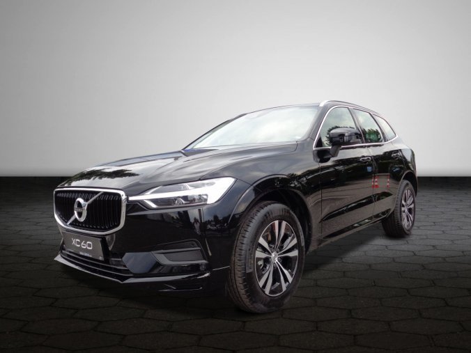 Volvo XC60, D3 2.0L 150 HP MOMENTUM PRO MT6 FWD, barva černá