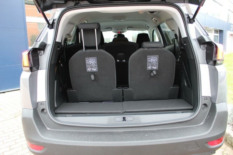 Peugeot 5008, Peugeot 5008 ACTIVE PACK PureTech 130 EAT8, barva šedá