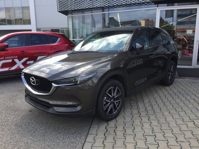 Mazda CX-5, 2,5 Skyactiv-G194 AWD A/T, barva šedá