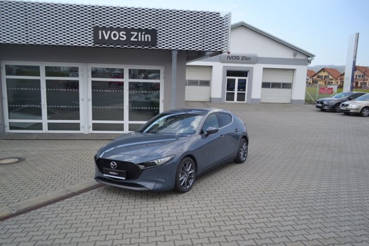 Mazda 3, Skyactiv G122, barva šedá