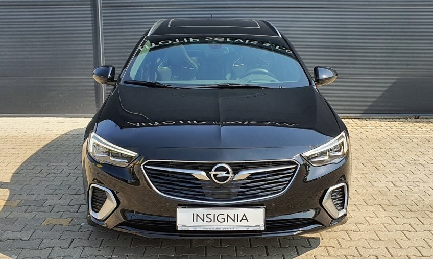 Opel Insignia, GSi 2.0 BiTurbo 4x4 AT8, barva černá