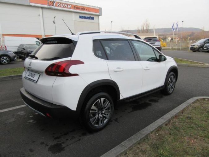 Peugeot 2008, ALLURE 1,2 PureTech 82k MAN5, barva bílá