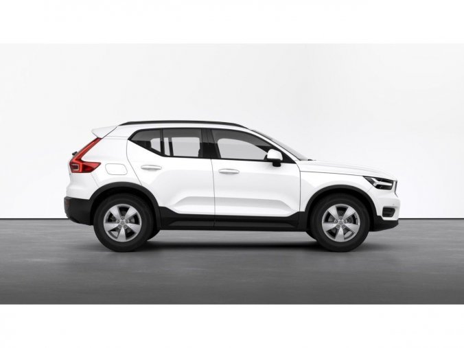 Volvo XC40, SUV, Momentum Core T2 FWD, barva bílá