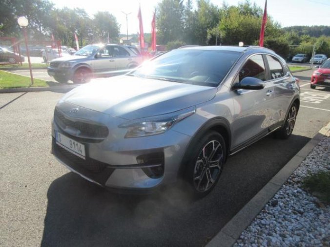 Kia XCeed, 1,4 T-GDi GPF 7DCT EXCLUSIVE, barva šedá