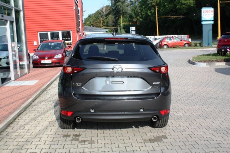 Mazda CX-5, SKYACTIV-G, barva šedá