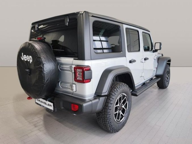 Jeep Wrangler, Rubicon 2.0 Turbo 4WD, barva stříbrná