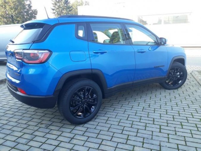 Jeep Compass, 1.3 150 PS NIGHT EAGLE automat, barva modrá