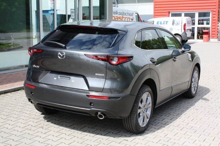 Mazda CX-30, SKYACTIV-G, barva šedá