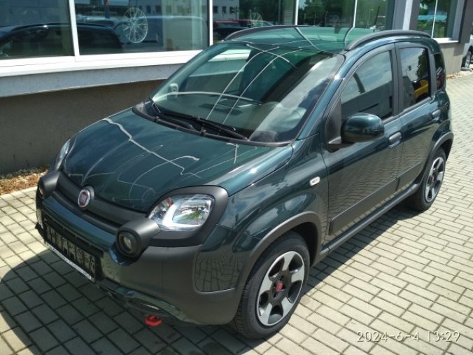 Fiat Panda, 1,0 Firefly Cross, barva zelená