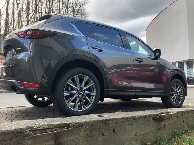 Mazda CX-5, 2.5i G 194K, barva šedá