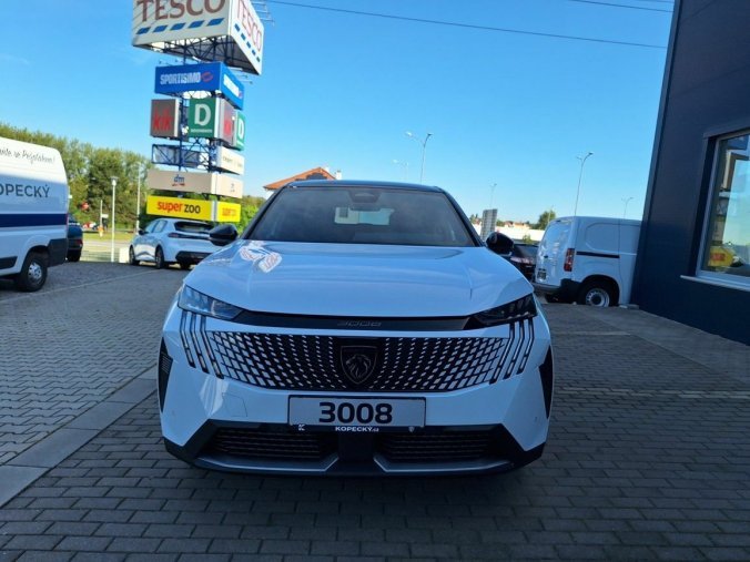 Peugeot 3008, Peugeot 3008 GT Hybrid 136 e-DCS6, barva bílá