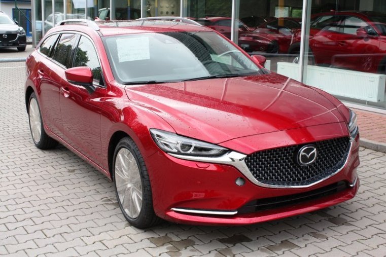 Mazda 6, SKYACTIV-G, barva červená