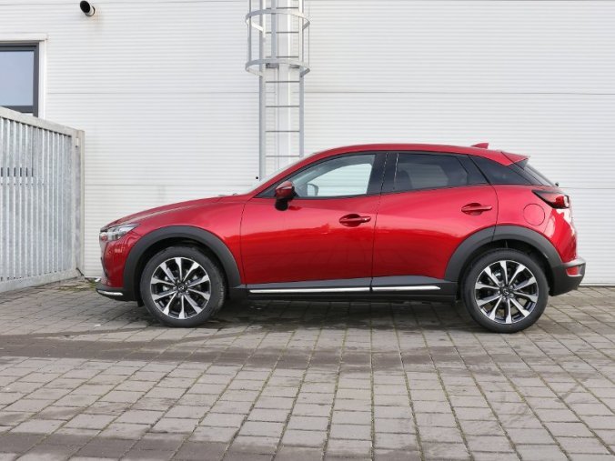 Mazda CX-3, 2,0i Skyactiv-G 89kW/121k 6AT, barva červená