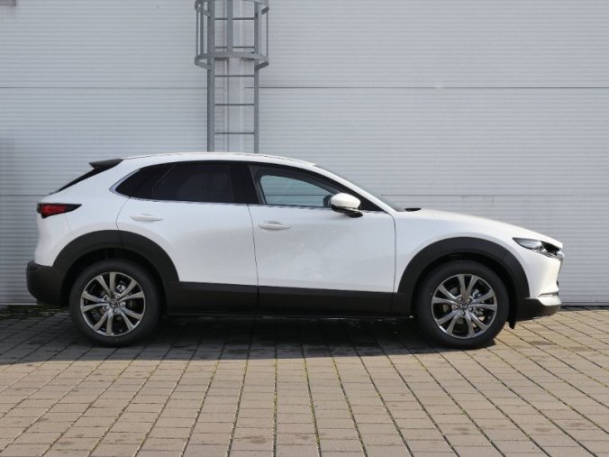 Mazda CX-30, 2,0 Skyactiv-G 122k/90kW MAN, barva bílá