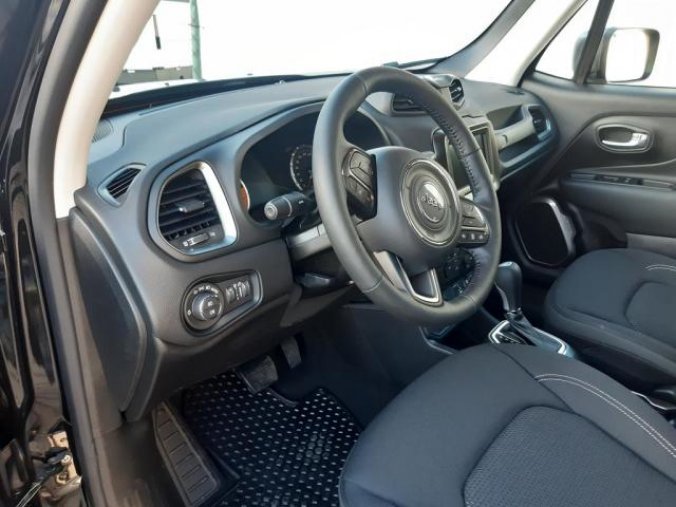 Jeep Renegade, 1.3 150PS Limited AUTOMAT 4x2, barva černá