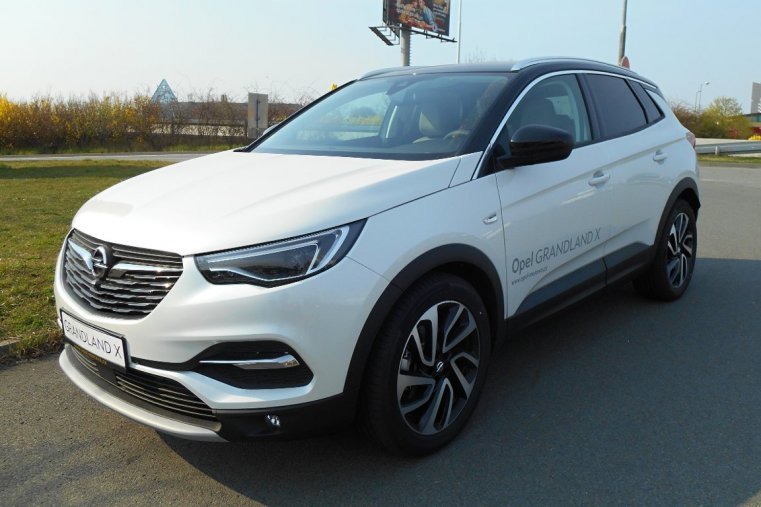 Opel Grandland X, 1.6 Turbo Ultimate AT8, barva bílá